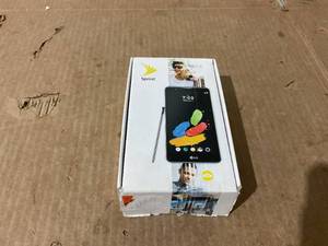 lot 321 image: LG Stylo 2 LGLS775 Sprint Unlocked 16GB