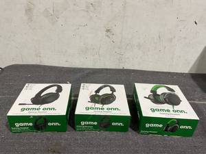 lot 207 image: LOT OF 3 Game Onn Gaming Headset