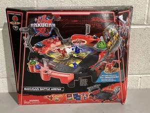 lot 596 image: Bakugan Battle Arena Playset with Special Attack (Spinning) Dragonoid Action Figure