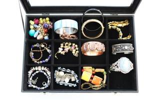 lot 17 image: Costume Jewelry Lot Bracelets Beads Cuff Panel