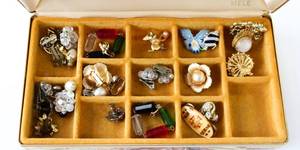 lot 56 image: Costume Jewelry Lot Earrings Pins Miscellaneous Vintage