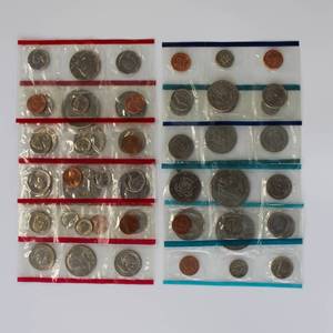 lot 75 image: United States Mint Sets Lot of 9