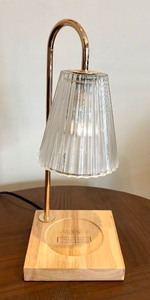 lot 21 image: Marycele Candle Warming Lamp