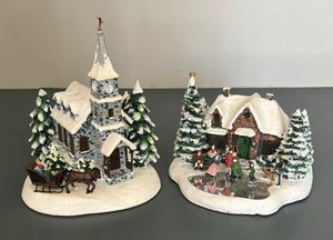 lot 118 image: Two Thomas Kinkade Village Houses including Thomas Kinkades Christmas Village House Teleflora Gift Battery Operated Skating Pond With House Holiday Decoration #4
