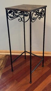 lot 129 image: Petite Accent Table