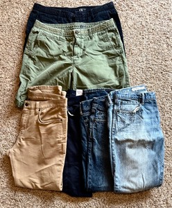 lot 80A image: Mens Jeans, Khaki Shorts and Slacks by Gap and Banana Republic