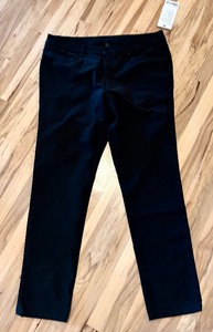lot 79 image: New, Mens Lulu Lemon ABC Pant Classic in Black