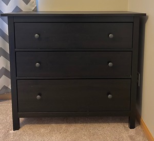lot 187 image: Dark Brown Three Drawer Chest of Drawers