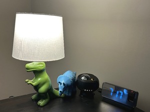 lot 190 image: Awesome Dinosaur Lamps, Starry Light Projector and Projection Clock