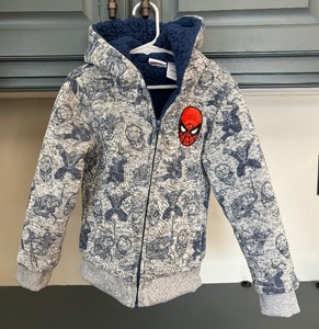 lot 223 image: Marvel Childrens Zip Front Size 6 Sweatshirt