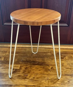 lot 228 image: Petite Hairpin Leg Accent Table