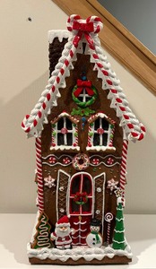 lot 273 image: Decorative Gingerbread House