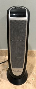 lot 297 image: Lasko CT22766 Heater