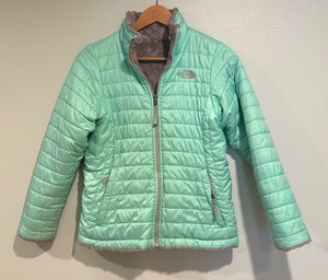 lot 300 image: Reversible Northface Girls Coat  Jacket