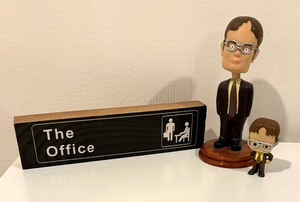 lot 305 image: The Office Motif Sign, Bobble Head and Figurine