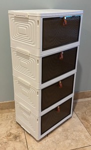 lot 309 image: Storage Organizer