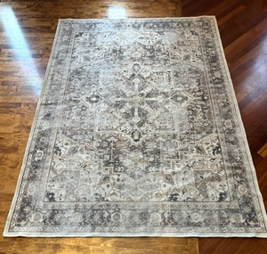 lot 107C image: Kamran Area Rug by Ruggable