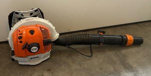 lot 460 image: Stihl BR 700 Backpack Blower