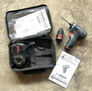lot 469 image: Bosch PS21 Drill with Battery and Charger