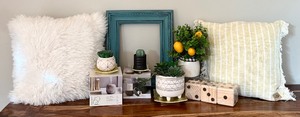 lot 398 image: Beautiful Decor with Plants, Frame, Electric Wax Warner, Pillows and More