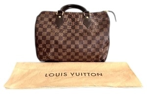 lot 7 image: Louis Vuitton Speedy 30 Damier Ebene