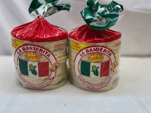 lot 170 image: MM. 6x 30ct La Banderita Corn Tortillas