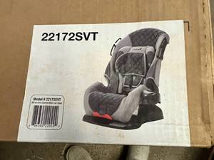 lot 43 image: Safety 1st. All in One Covertible Car Seat
