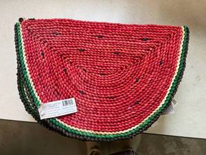 lot 38 image: 12x Watermelon Corn Husk Straw Table Mats