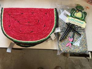 lot 39 image: 8x Watermelon Corn Husk Straw Table Mats, Frog Wind Chime & Gardening Mat
