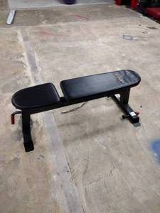 lot 43 image: CAP Strength adjustable bench