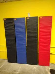 lot 70 image: (4) Wall pads with Velcro straps 16 W x 71H