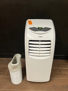 lot 36 image: MyPowerCool Portable Air Conditioner YP10, Powers up.