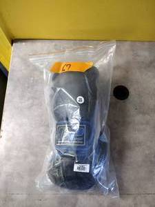 lot 67 image: 16oz C2 MMA Boxing Gloves
