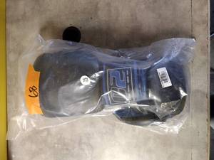 lot 68 image: 16oz C2 MMA Boxing Gloves