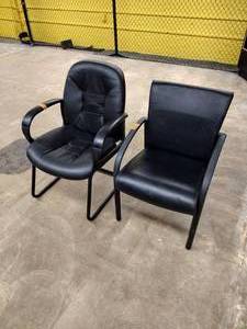 lot 95 image: (2) Armchairs One is marked La-z-boy Gratzi