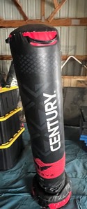 lot 14 image: Century Versys Vs.1 kicking bag approx 66 tall, bottom is approx 15 diameter