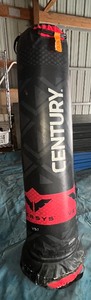 lot 21A image: Century Versys Vs.1 kicking bag approx 66 tall bottom is approx 15 diamete
