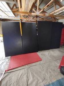 lot 25A image: (4) black ZEBRA Mats 2 thick 2m x 1m so approx 3 3 x 6 5
