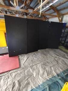 lot 56 image: (4) ZEBRA Mats 2 thick 2m x 1m so approx 3 3 x 6 5