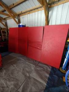 lot 120 image: (4) Red ZEBRA Mats 2 thick 2m x 1m so approx 3 3 x 6 5
