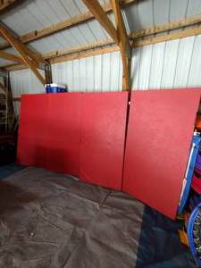 lot 122 image: (4) Red ZEBRA Mats 2 thick 2m x 1m so approx 3 3 x 6 5