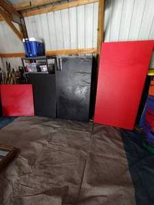 lot 133 image: (1) red ZEBRA Mats 2 thick 2m x 1m so approx 3 3 x 6 5. With 3 other cut mats