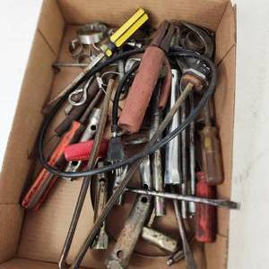 Lot Of Miscellaneous Tools Garage Items Good Condition
