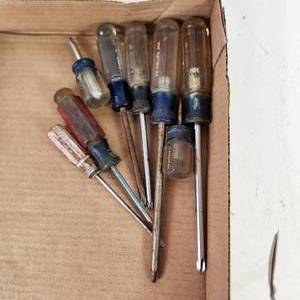 Lot Of Eight Screwdrivers Great Condition