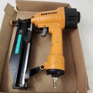 Bostitch SB-1664FN Fastener Great Condition Tested Works