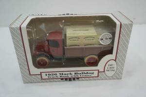 lot 1 image: Ertl 1926 Mack Bulldog coin bank