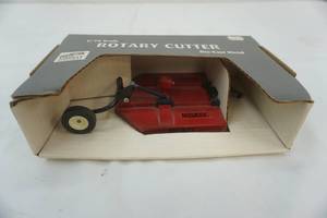 lot 42 image: 116 Scale Rotary Cutter die cast metal, Liberty classics