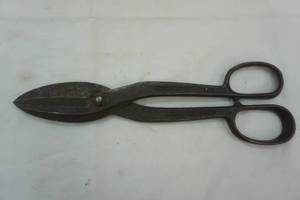 lot 66 image: Tin snip Crescent Tool Co.