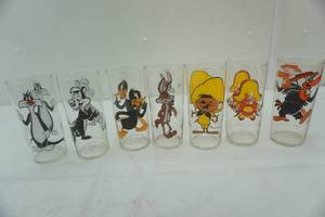 lot 84 image: Pepsi 1973 glasses set (7)