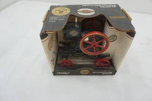 lot 103 image: Ertl vintage engine diecast model 18 scale